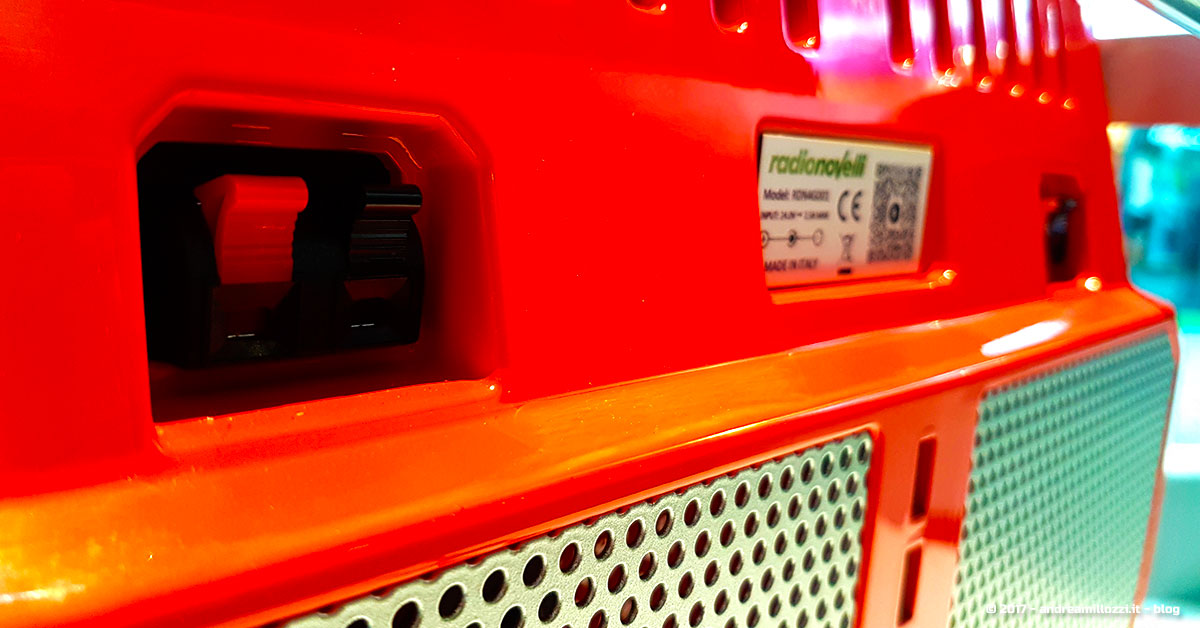 Radio 4G | la radio hi-tech, innovativa, interattiva, di qualità, che permette di fare business | attacchi casse esterne la radio hi-tech, innovativa, interattiva, di qualità, che permette di fare business | attacchi casse esterne